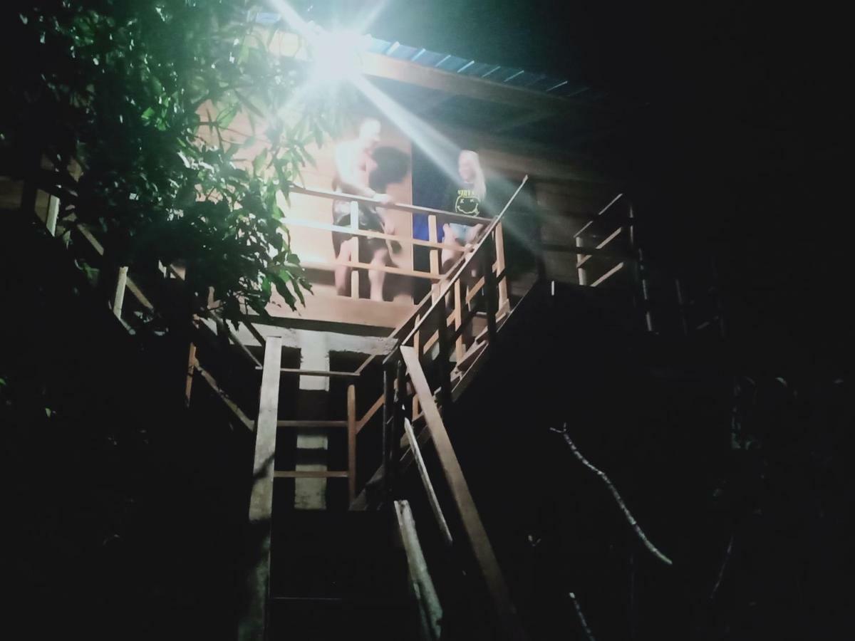Rumah Pohon Batununggul المظهر الخارجي الصورة